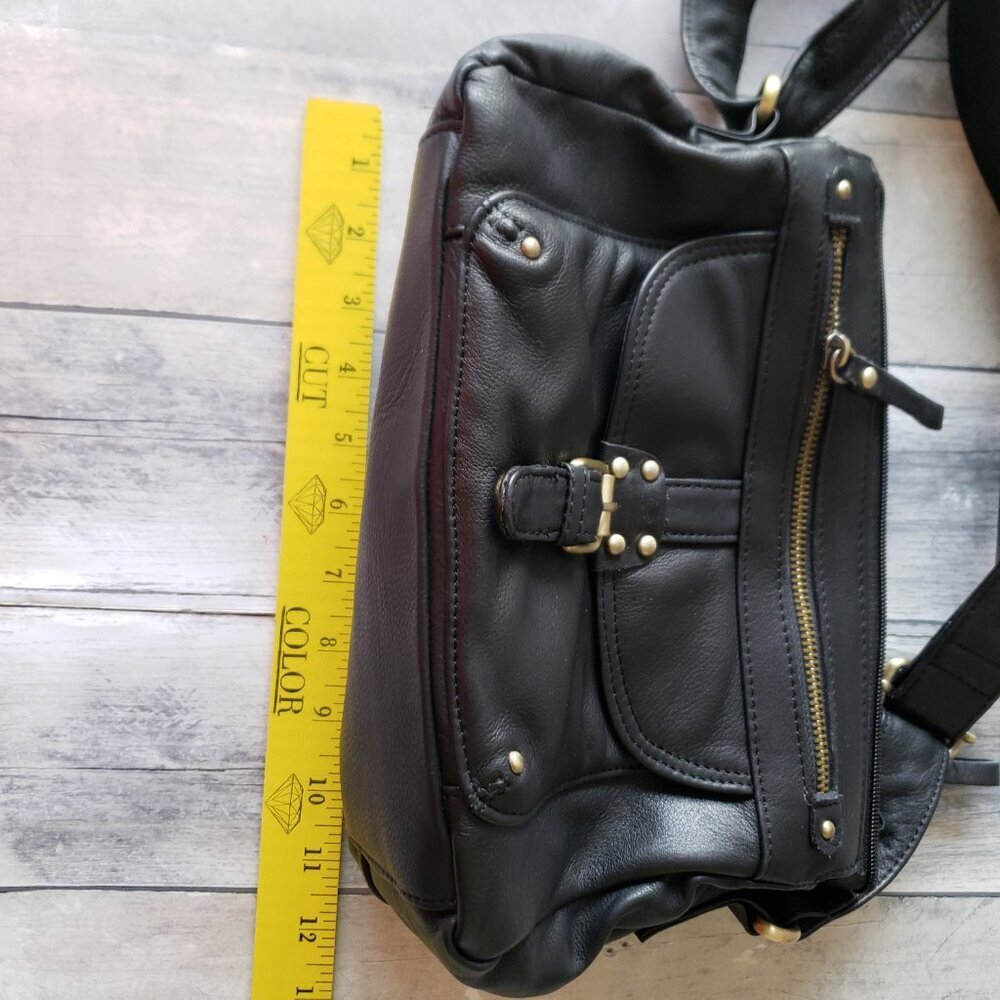 Black Leather Handbag with Gold Colored Hardware - Picture 5 of 10